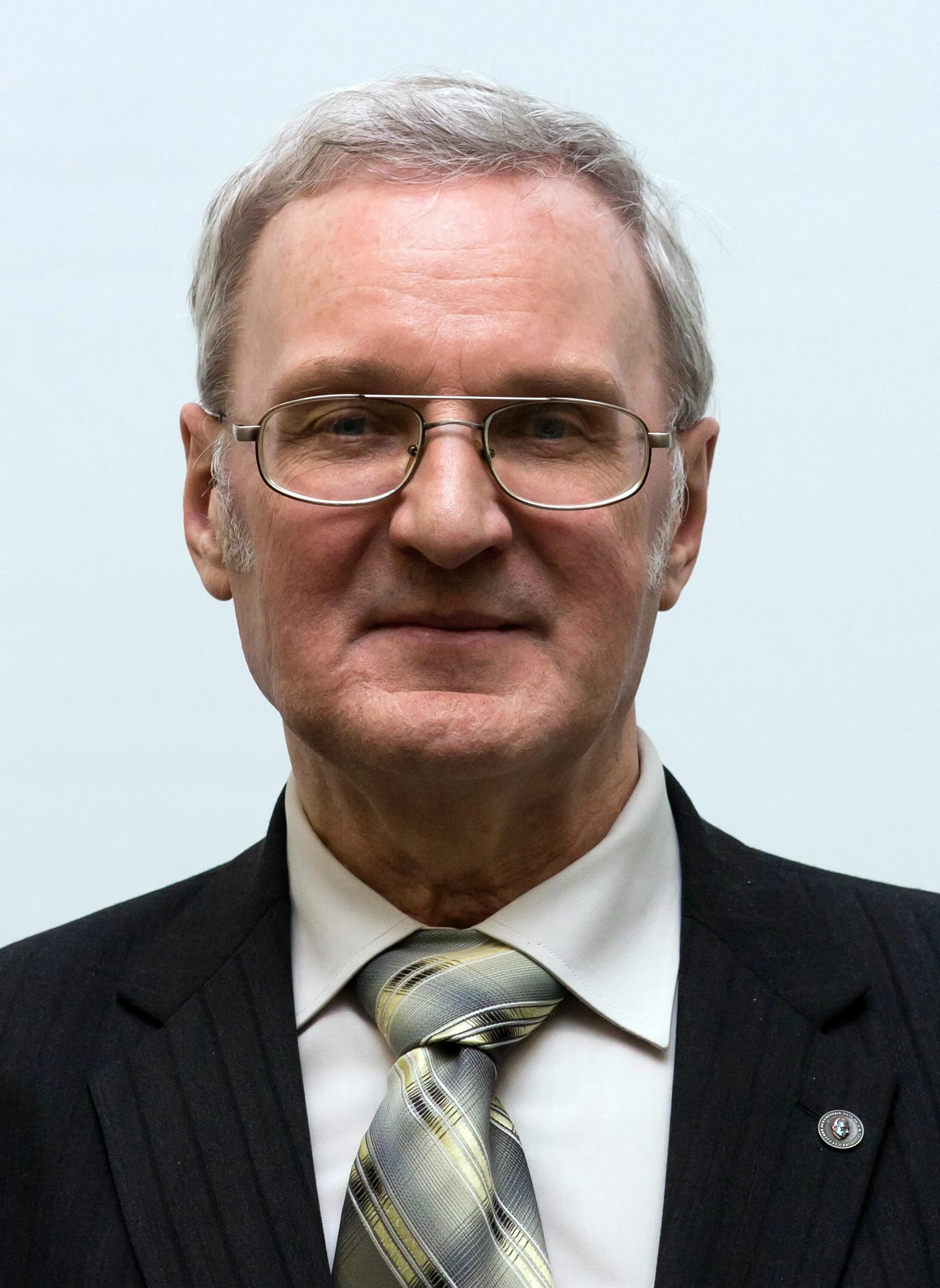 Ведущий доцент. Ведущий доцент. Ведущий доцент. Осипов сергей иванович урфу. Крылов владимир константинович.