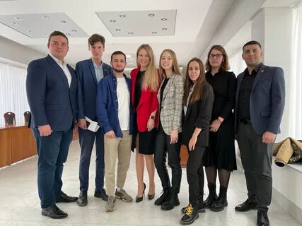Правительство молодежи