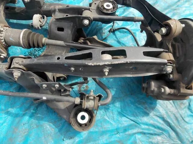 Задняя подвеска subaru legacy bh5. Подвеска субару легаси бл5. Задняя подвеска субару легаси. Задняя подвеска субару аутбек. Задняя подвеска субару легаси.