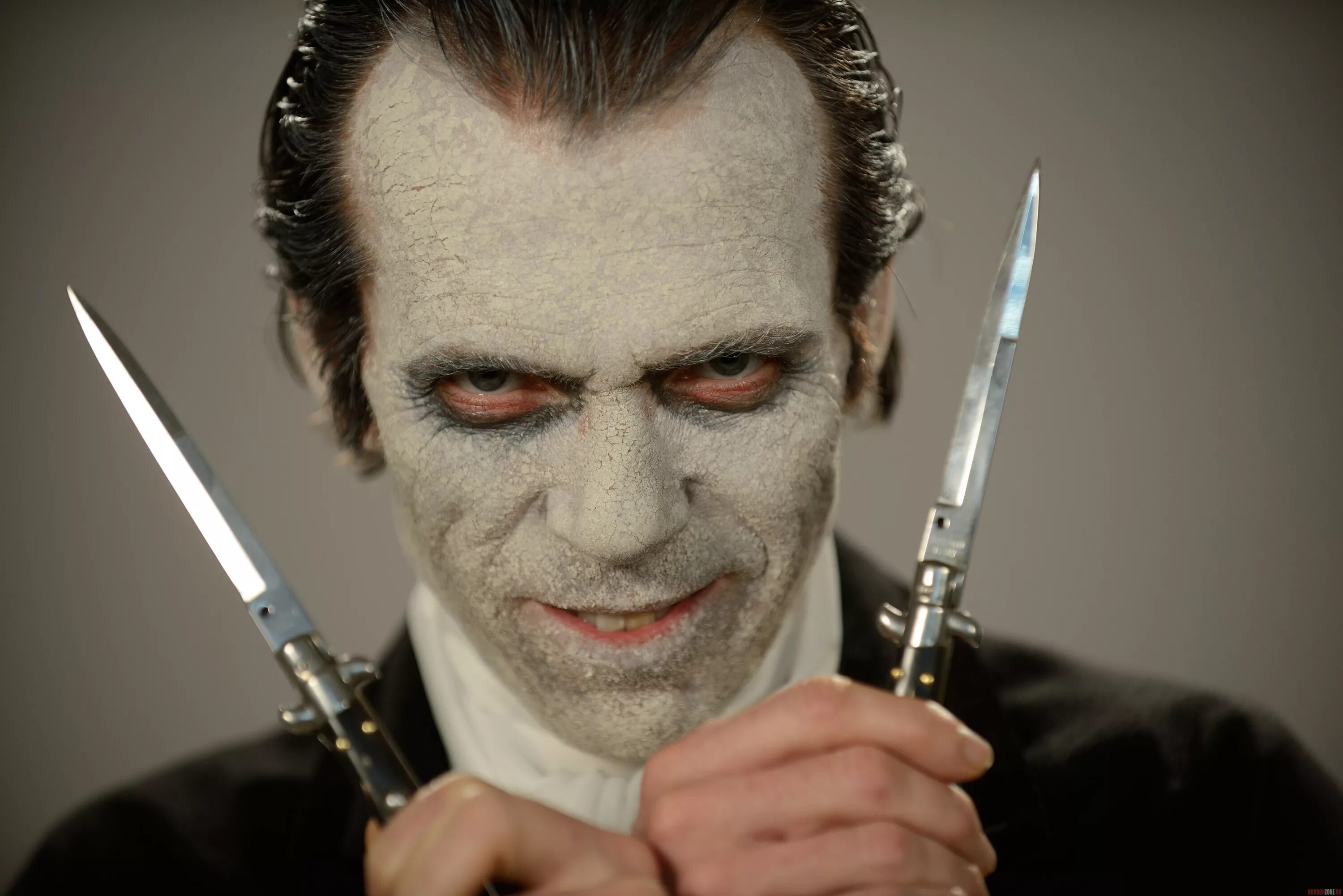 31 праздник смерти фильм 2016 могильщик. Мстители: династия канга фильм 2025. Царь скорпионов злодей. Самые знаменитые злодеи. Антигерои dc comics.