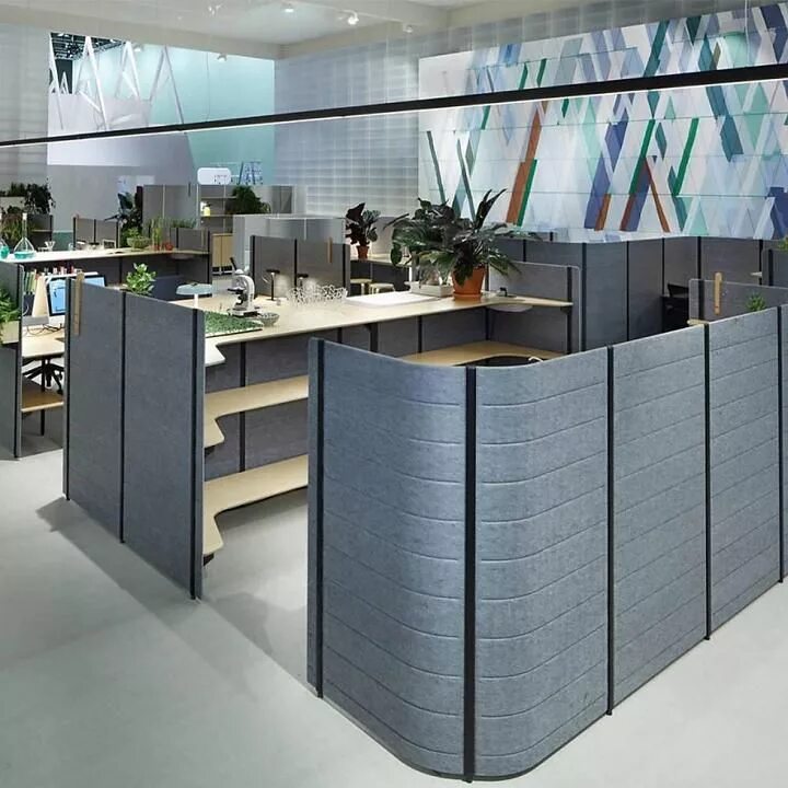 Кубикл офис. Кабинет архитектора. Корпоративное пространство. Vitra стол офисный.