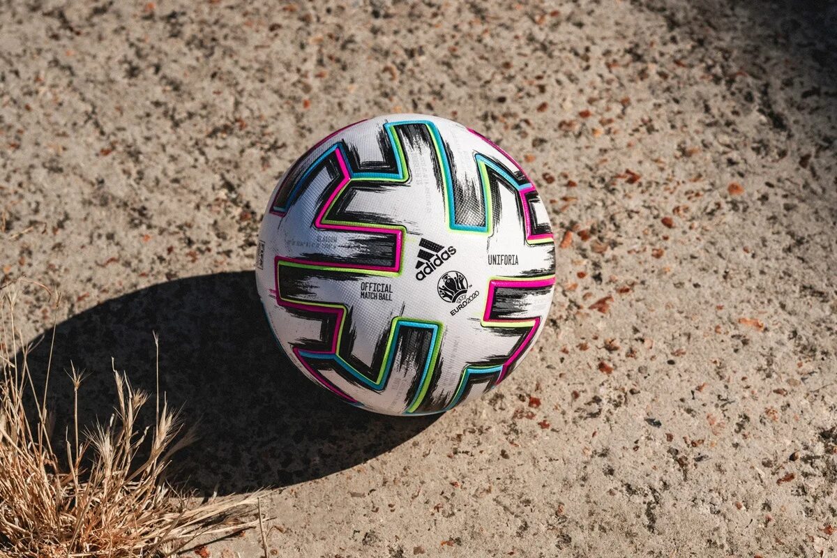 Мяч adidas Euro 2020. Мяч uniforia Official Match Ball. Adidas uniforia мяч. Мяч адидас Европа 2020. Легендарные мячи