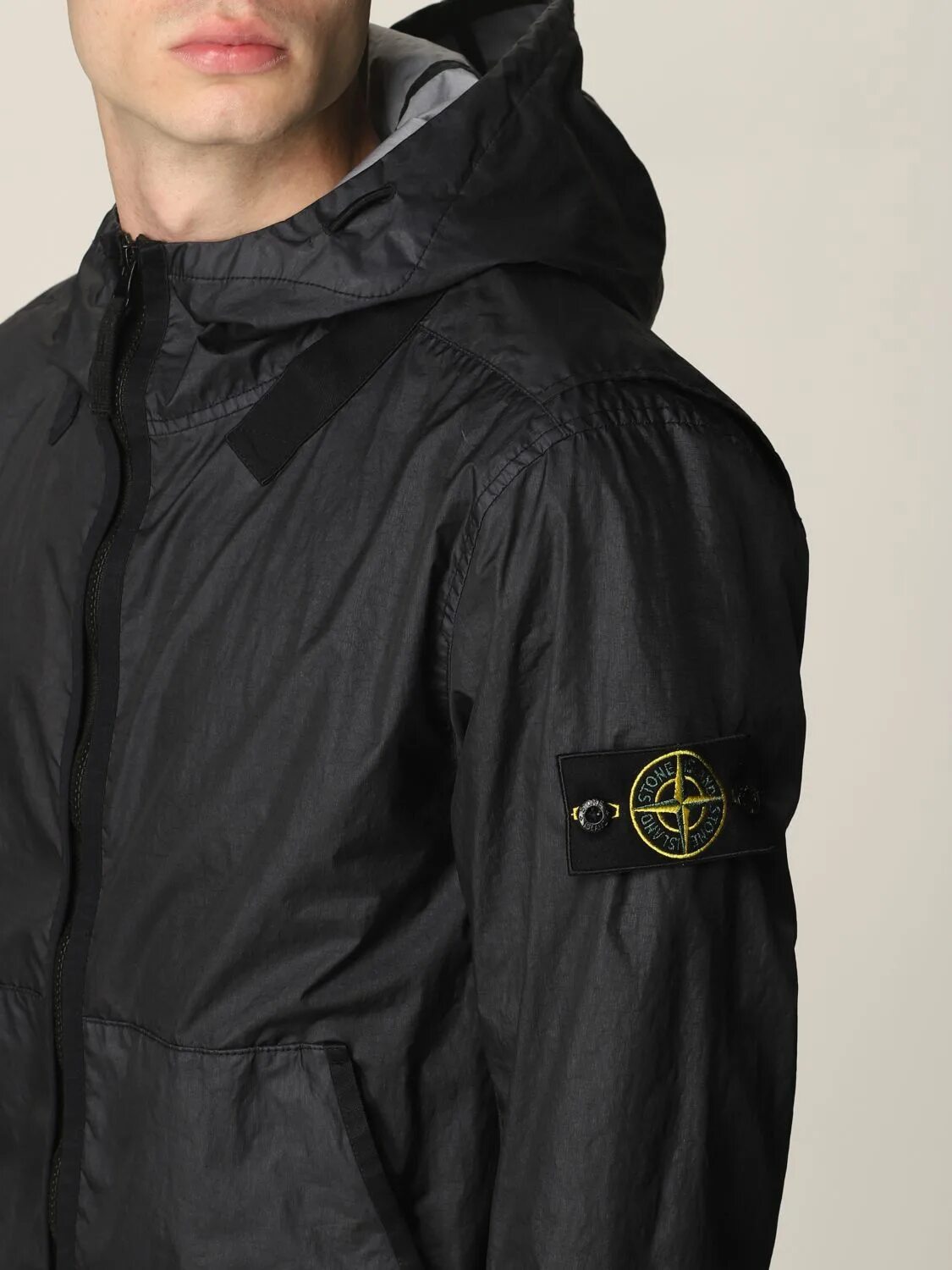 Стон куртка купить. Куртки Айланд стон Айленд. Stone Island 2930556 куртка. Куртки Стоун Исланд мужские. Stone Island куртка 2022.