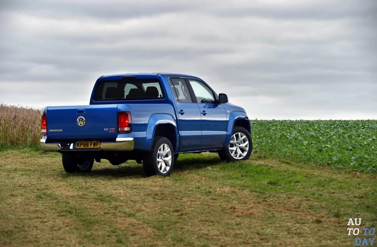 Пикап немка. Volkswagen Amarok двухдверный. Фольксваген Амарок Single Cab. Амарок или рейнджер. Немецкие Пикапы.