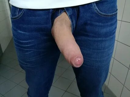 Penes marcados en el pantalon - free nude pictures, naked, photos, cerca te...