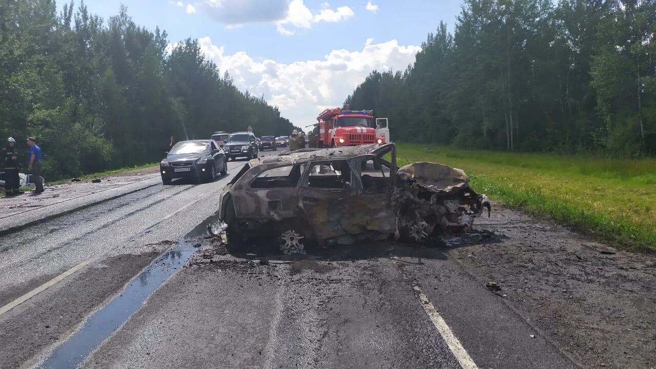 Чп новгородская область. Авария Новгородская область. Дорожное происшествие в Новгородской области. ДТП В Новгородской области п . Шимск. Аварии в Новгородской области за 3 и дня.