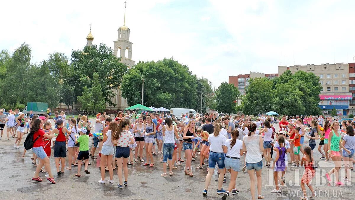 Славянск Украина население. Население города Славянск. Славянск Донецкая область население. Славянск на сегодняшний день. Новости часа славянск