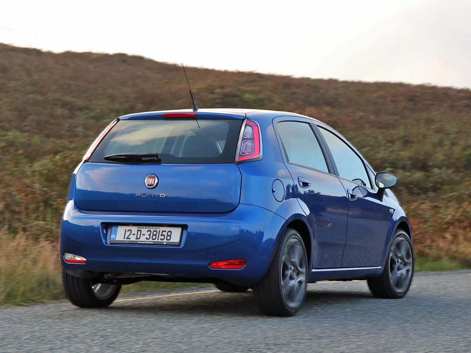 Фиат пунто купе. Фиат хэтчбек. Фиат пунто. Ford fiat 2008. Fiat bravo 2.