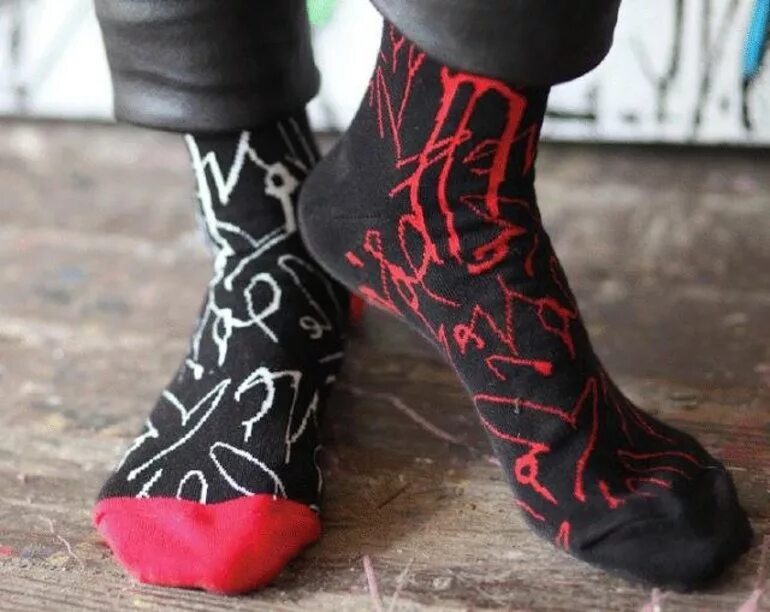 Носки для сна. Вижу носки. Носки вина мне. Носки с приколами. Носки le col.