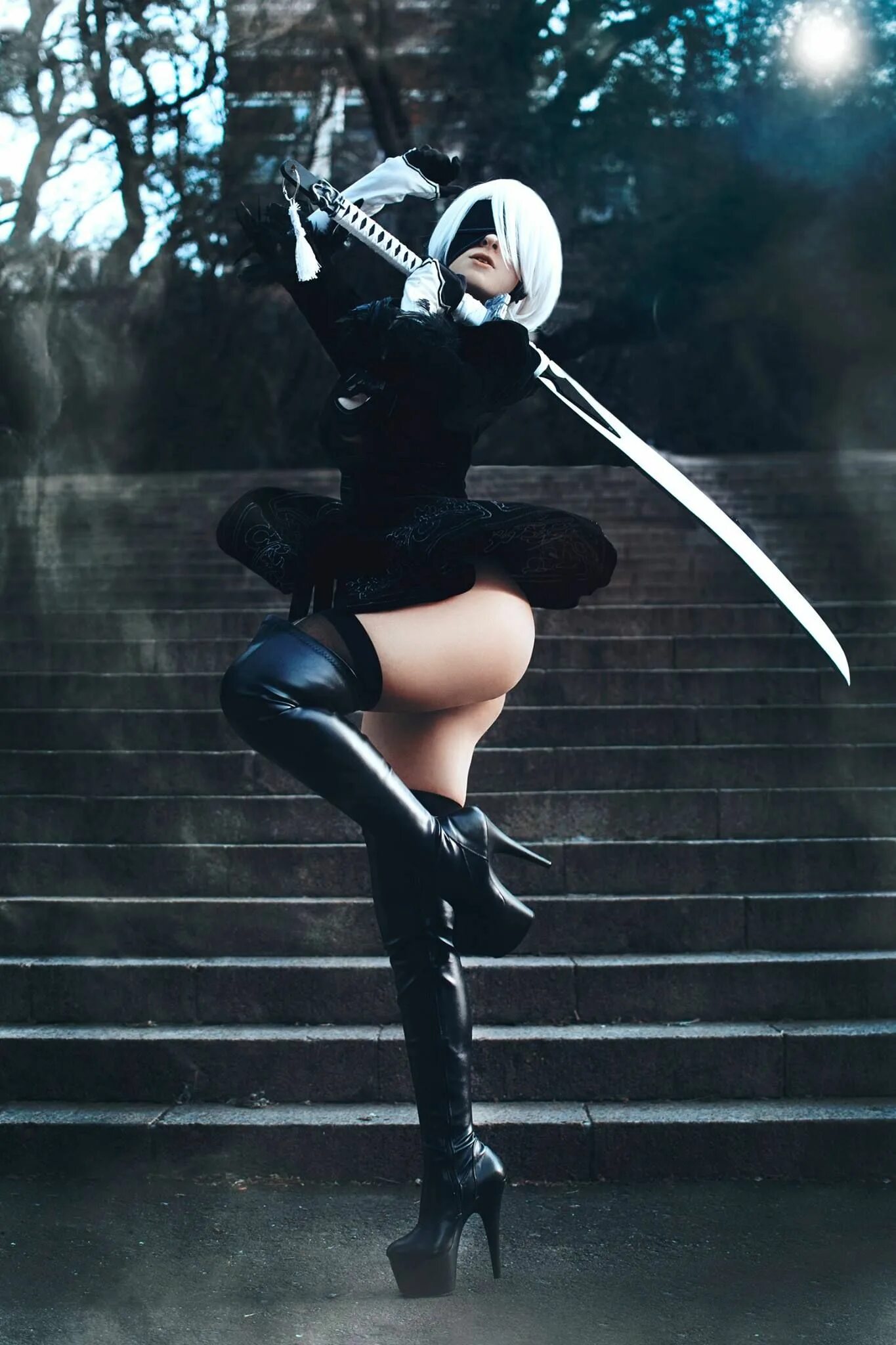 Nier 2b 18. Valentina Kryp (2b, NIER: Automata). Хэлли Валентайн 18 2b. NIER 2b косплей.