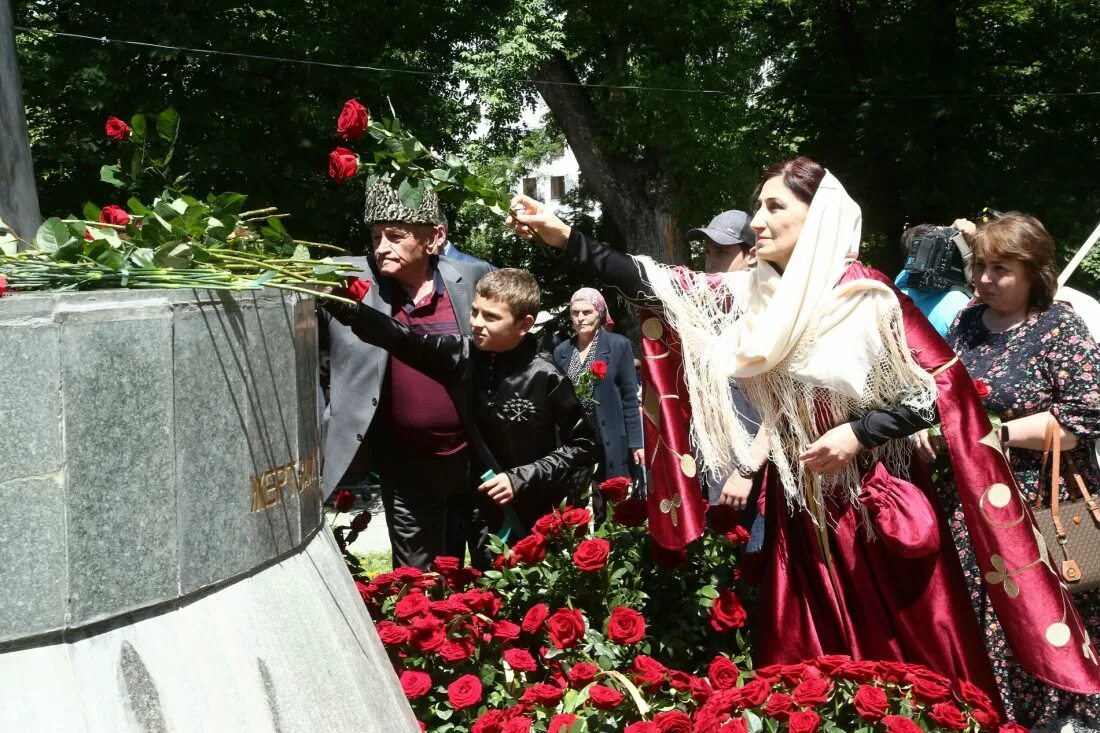 21 Мая траур у адыгов. День памяти адыгов жертв кавказской войны. Геноцид адыгов 21 мая. День памяти и скорби Черкесского народа 21 мая.