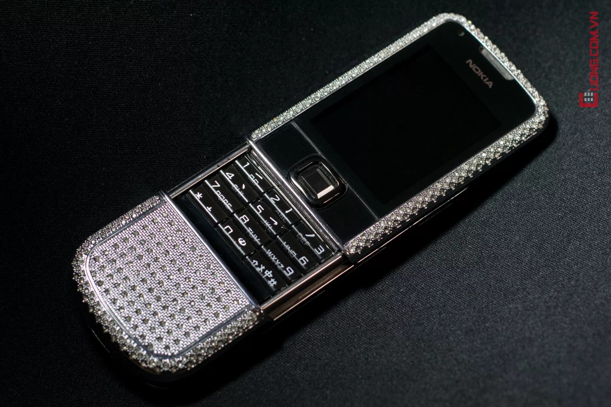 Цена самого дорогого самсунга. Nokia 8800. Nokia 8800 Arte Black. Nokia 880 Arte Black Diamond. Самая дорогая нокиа 8800.