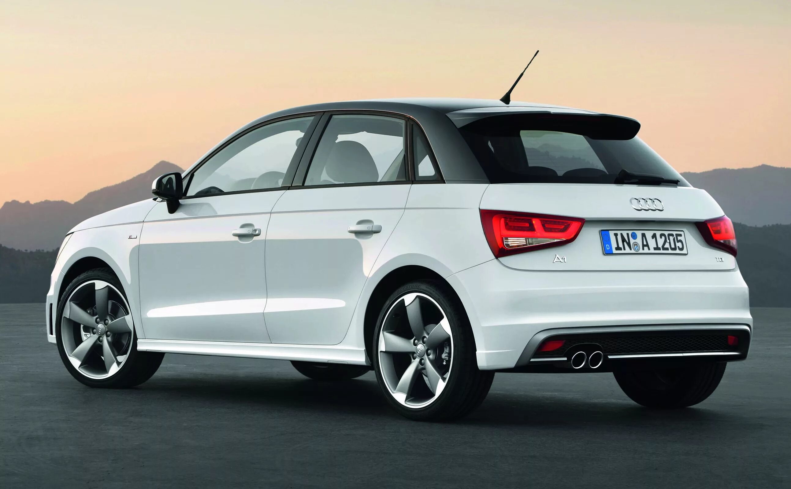 Ауди а1 Спортбэк. Audi a1 Sportback. Audi a1 Sportback 2020. Audi a1 Sportback 2012. Ауди 1 9 купить