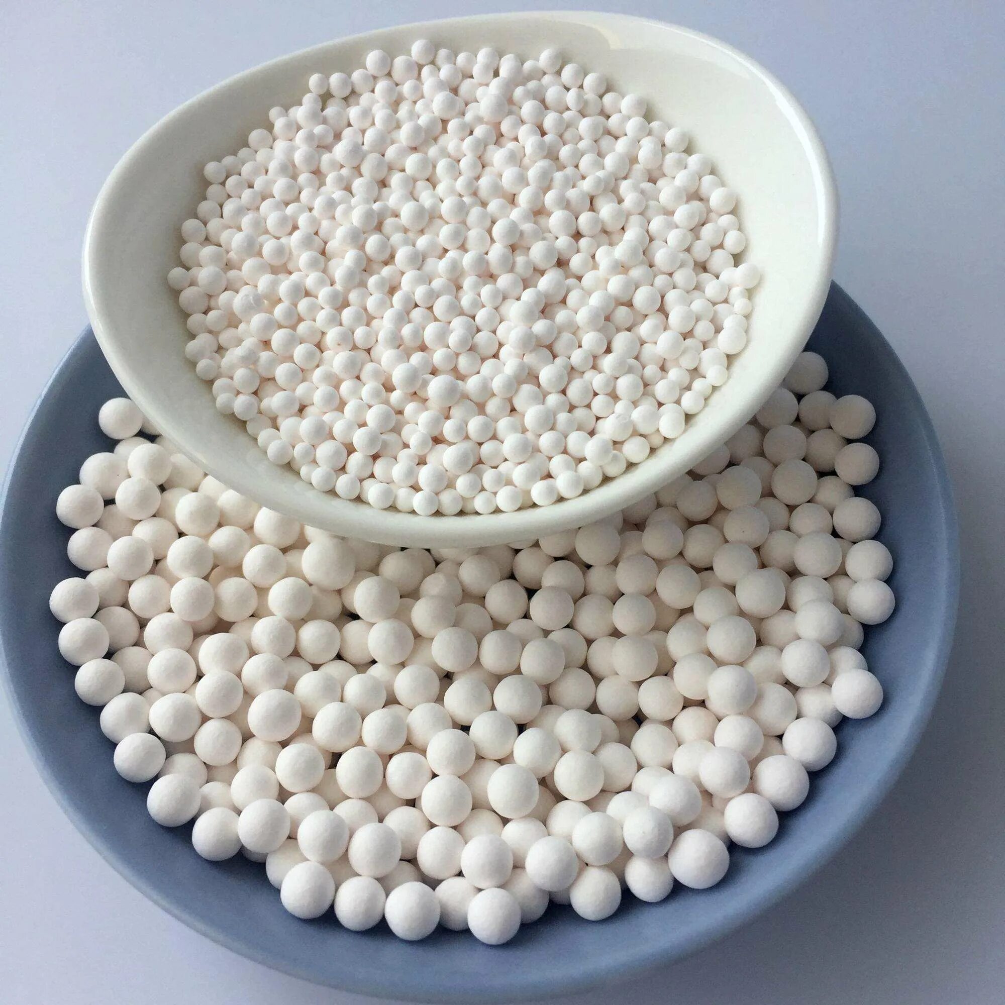 Nitra dry alumina desiccant. Адсорбент влаги. Цеолиты адсорбенты. Силикагель осушитель. Оксид алюминия адсорбент.