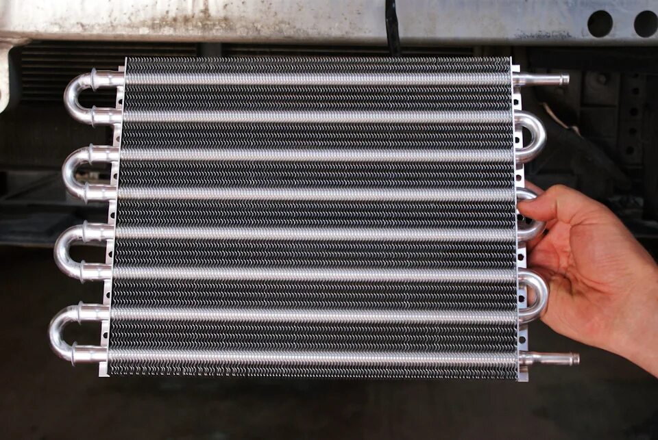 масляный радиатор кпп vag. 327610 радиатор. радиатор акпп ajs. радиатор трансмиссии. радиатор масляный акпп volvo.