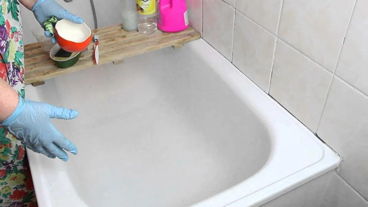 Очистка ванны. Отбеливание ванной. Мытье ванной. Отмыть ванну. Чистка ванной содой