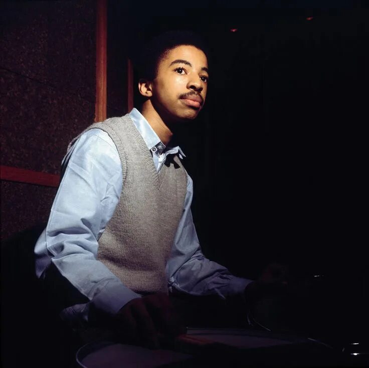 Tony williams. Tony williams drummer. blushda тони уильямс. samuel e. &quot;tony&quot; williams. биография тони уильямс.
