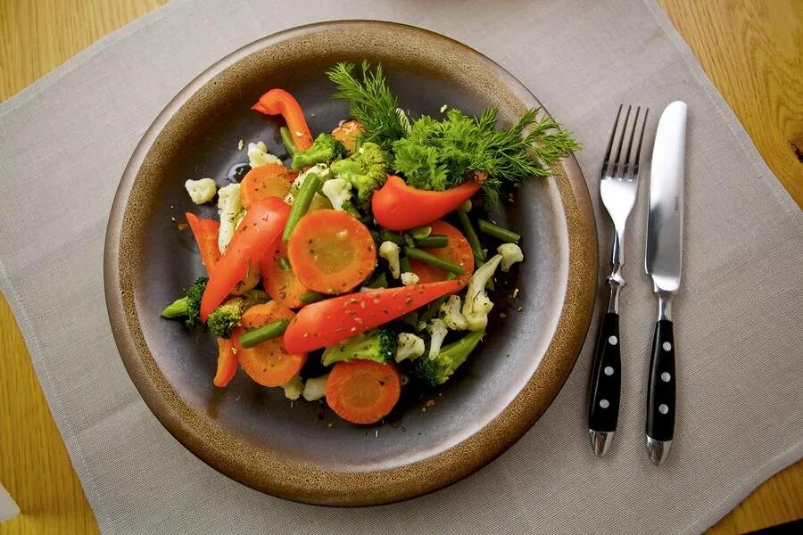 Овощи на обед. Овощи на ужин. Блюда с овощами. Диетический обед. Vegetable lunch