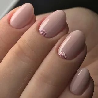 Розовый бежевый дизайн ногтей