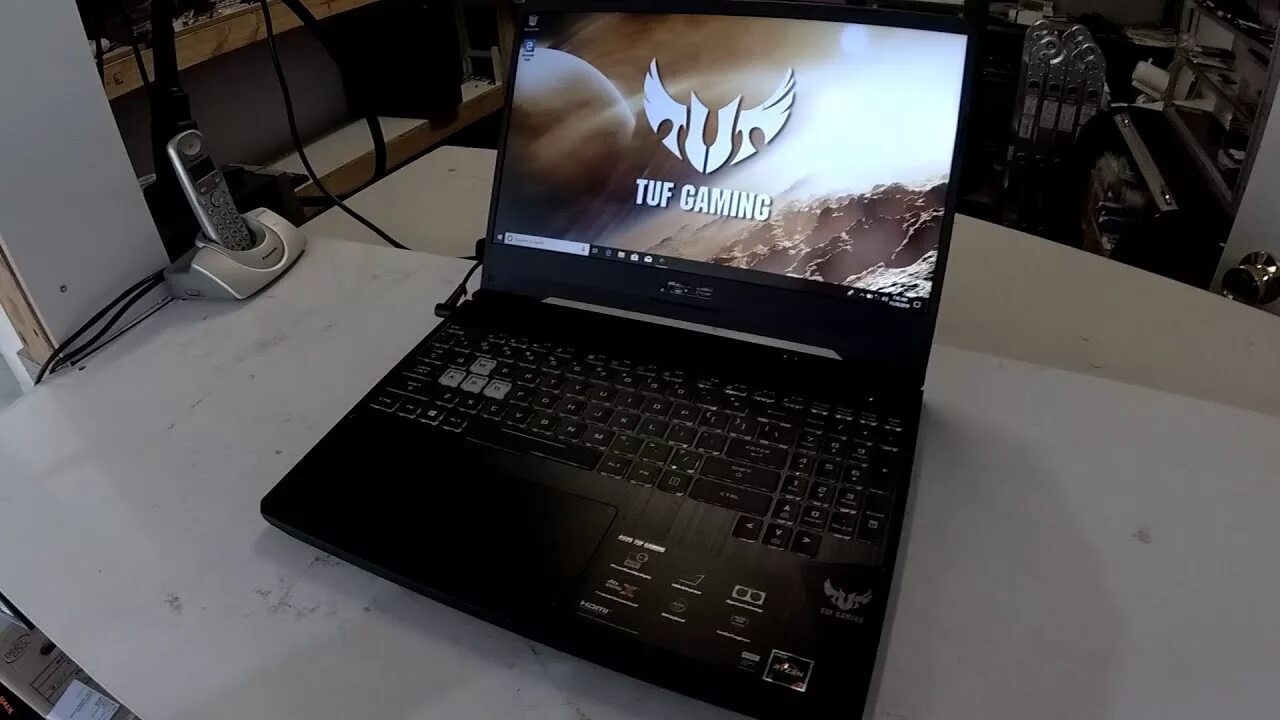 Tuf gaming fx505d. ASUS fx505dt. ASUS TUF fx505dt. Ноутбук ASUS TUF Gaming fx505d. Ноутбук асус 505 ДТ.