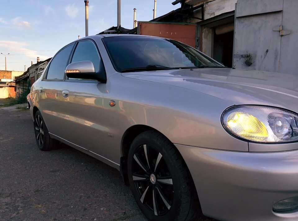 Зеркала с поворотниками Lada Гранта, 1,6 л, 2013 года тюнинг DRIVE2