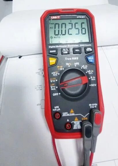 MIERNIK CYFROWY UNI-T UT-803 LABORATORYJNY centrumelektroniki.pl