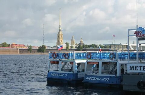 Теплоход санкт петербург мосты