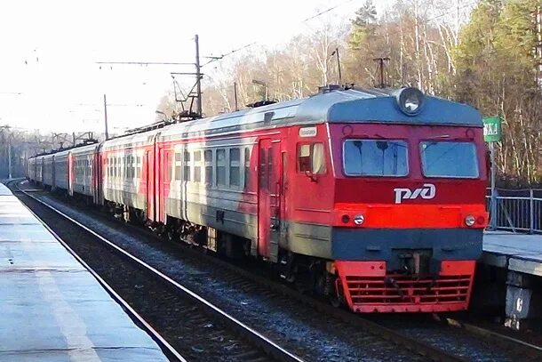 Электричка калашниково лихославль. Калашниково жд станция. Электричка калашниково лихославль. Станция калашниково. Электричка калашниково лихославль.