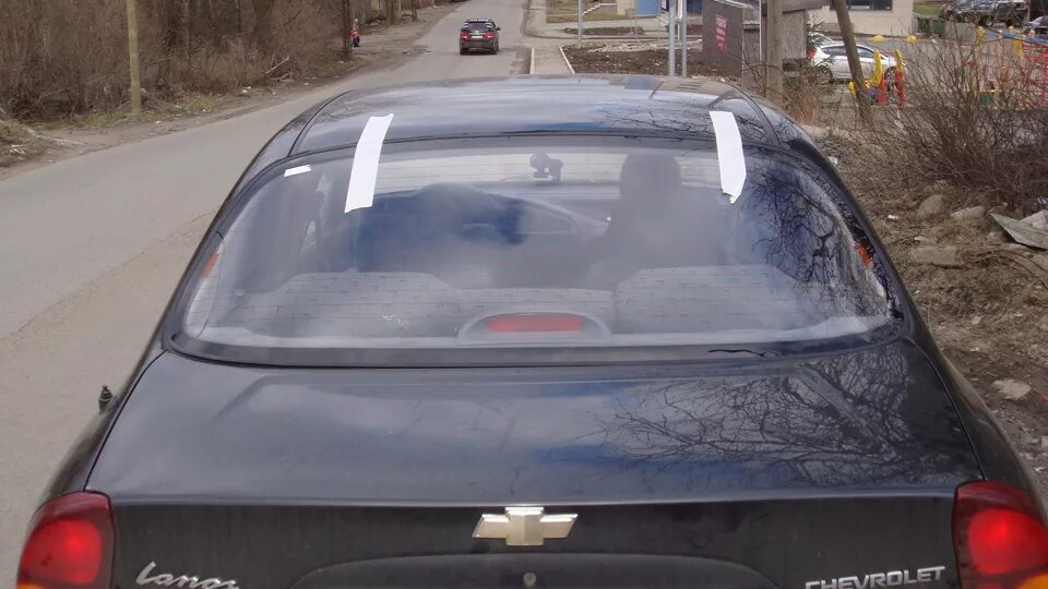 Вклейка заднего стекла Шевроле Ланос. Козырек на заднее стекло Chevrolet lanos 1997 г.. Заднее стекло автомобиля. Автостекло заднее. Лобовое стекло омега б