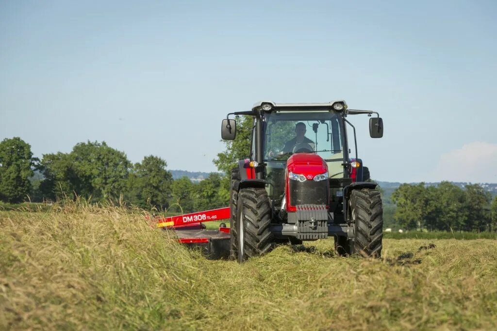Трактор massey ferguson 6713. Трактор фергюсон 6713. Трактор фергюсон 6713. Массей фергюсон 6713. Massey ferguson 6713.