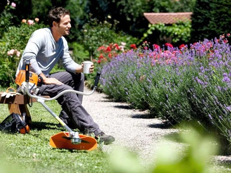 Лучший триммер для травы. Триммер stihl fs 111. stihl fs 100. бензокосилка штиль fs100. бензиновый триммер штиль - stihl fs 111.