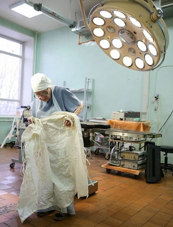 Старейшая женщина хирург. Старейшая женщина хирург. Старейшая женщина хирург. Старейшая женщина хирург. Старейшая женщина хирург.