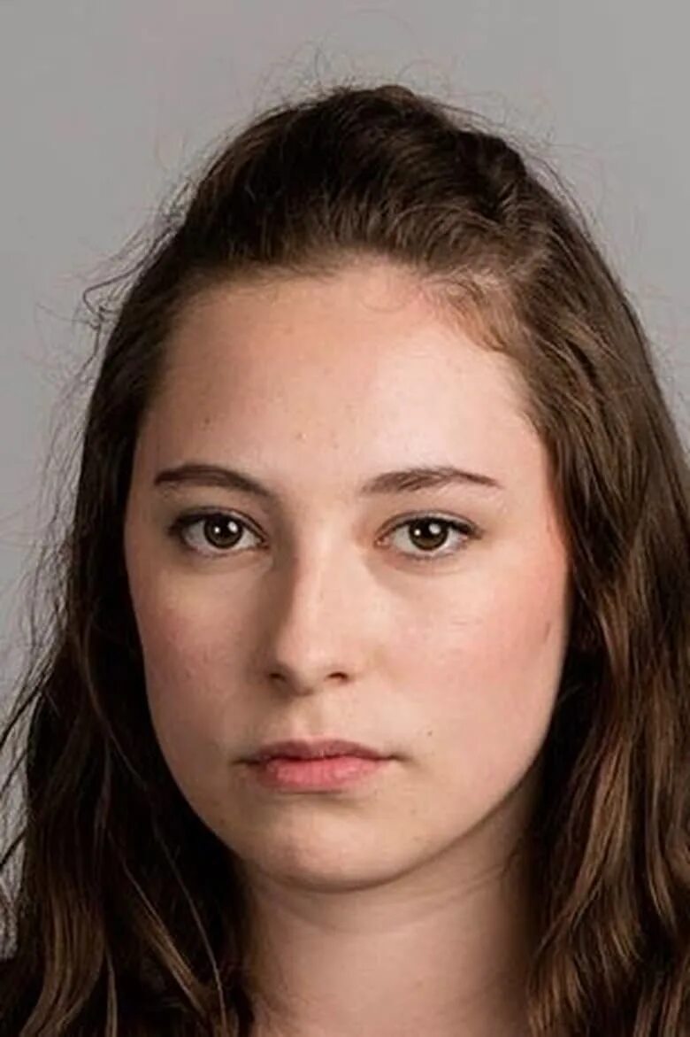 Lucy биография. Lucy thomas. Lucy prebble "the effect". Люси дэвис в купальнике. Джули карлсен.