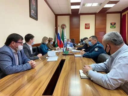 Глав муниципальных районов и городских