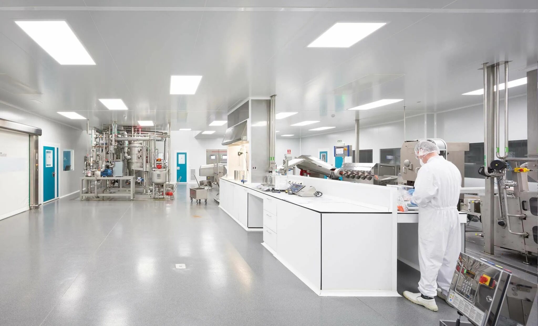 современная химическая лаборатория. лаборатории пищевых предприятий. лаборатория при производстве муки. пищевая лаборатория. лаборатория пищевого производства.