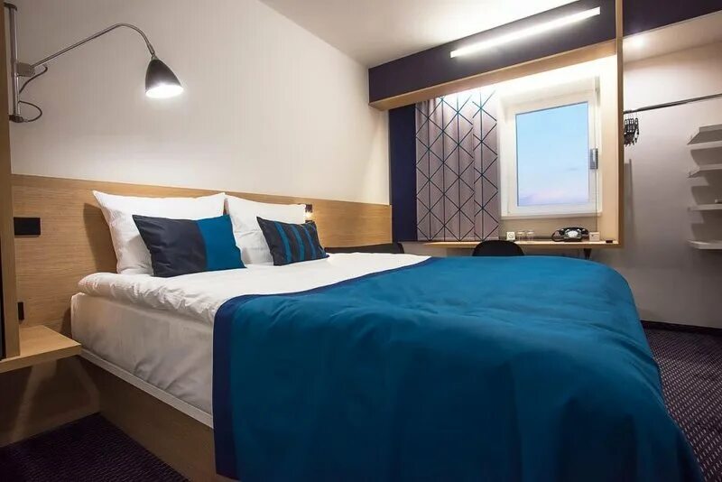 Bonhotel минск. Туристский класс отель. бонотель минск гостиница номера. планет отель номер. первый класс в туризме отель.
