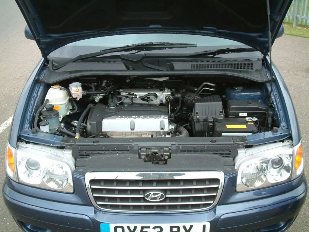 Прокладка поддона на хендай туссан. Фильтр в коробке автомат hyundai tucson 2008. 0 2008. Tucson 2008 снизу. Hyundai tucson 2008 сливная пробка акпп.