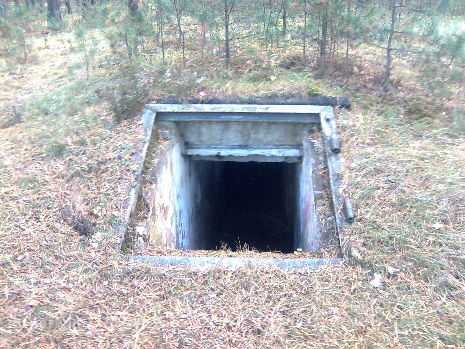 Ракетный бункер вороново. Координаты бункер координаты. Катакомбы каргополь 2. Бункеры воронежа заброшенные. Заброшенный бункер увб 76.