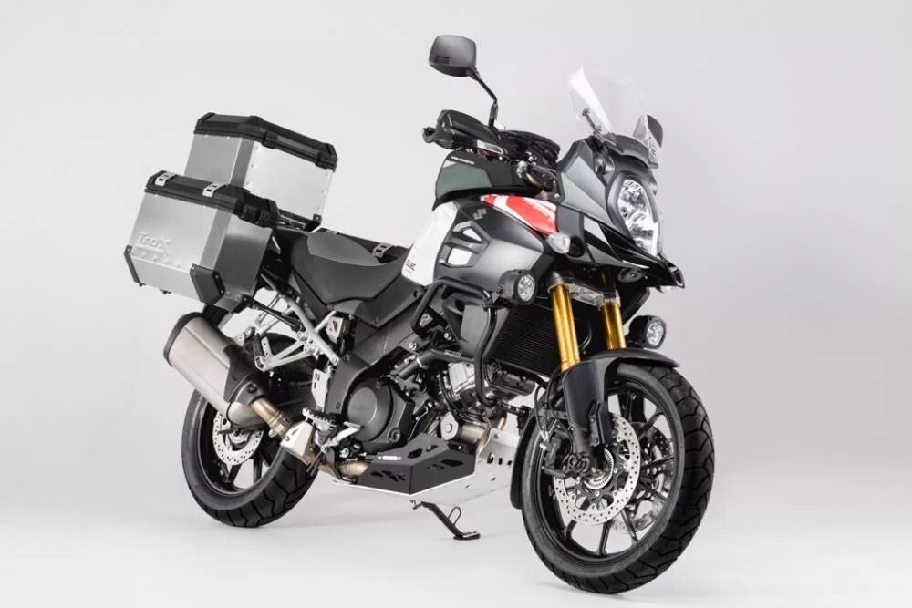 V strom купить. Suzuki DL 1000 V-Strom. Suzuki v-Strom 1000. Suzuki v-Strom 1000 2014. Suzuki v Strom 2014.