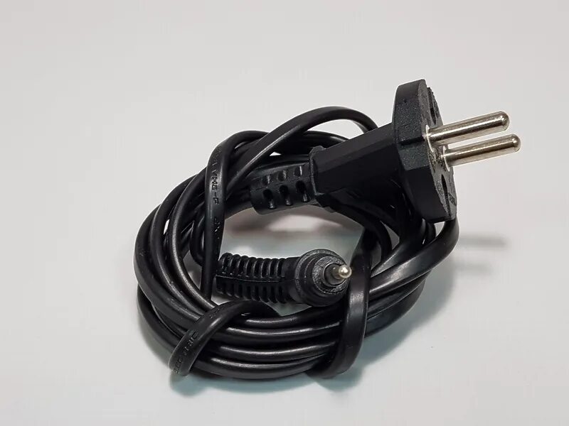 Провод для плойки. 81508375 braun (браун) сетевой провод в сборе для фена. нагревательный элемент для фена скарлет sc -hd70l45. сетевой шнур (провод) для фена scarlett. шнур питания плойки polaris.