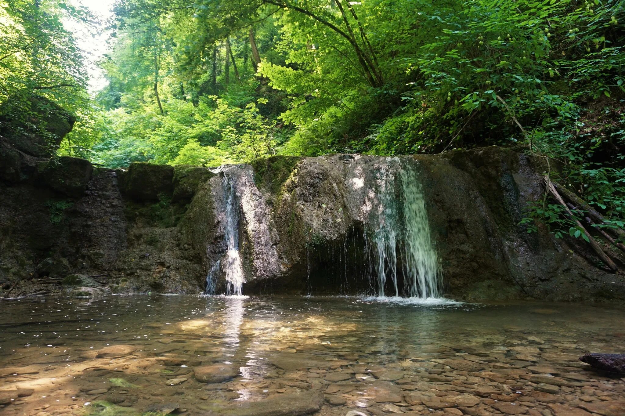 Участок горячий ключ краснодарский край. Каверзинские водопады горячий ключ. Каверзинские водопады Краснодарский край. Горячий ключ Краснодарский край водопады. Малый Каверзинский водопад.