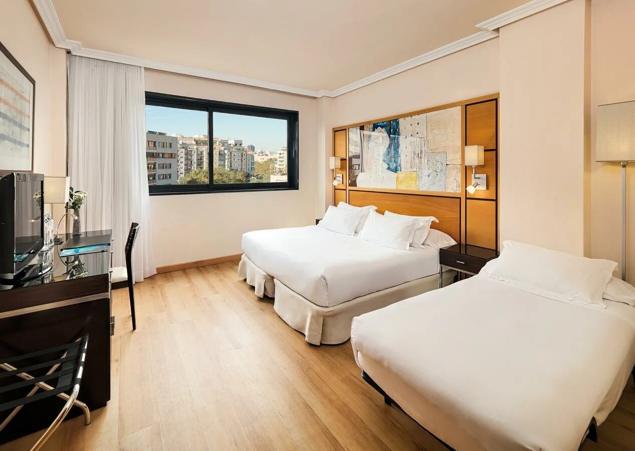 Barcelona marina. Марине 10. Marina city hotel boutique. H10 marina barcelona 4*. Barcelona marina.