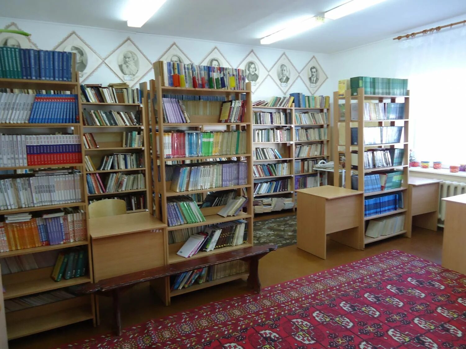 Библиотека в зачеремушном районе. Гирвасская сельская библиотека. новоропская сельская библиотека. школьная библиотека. библиотека в школе.