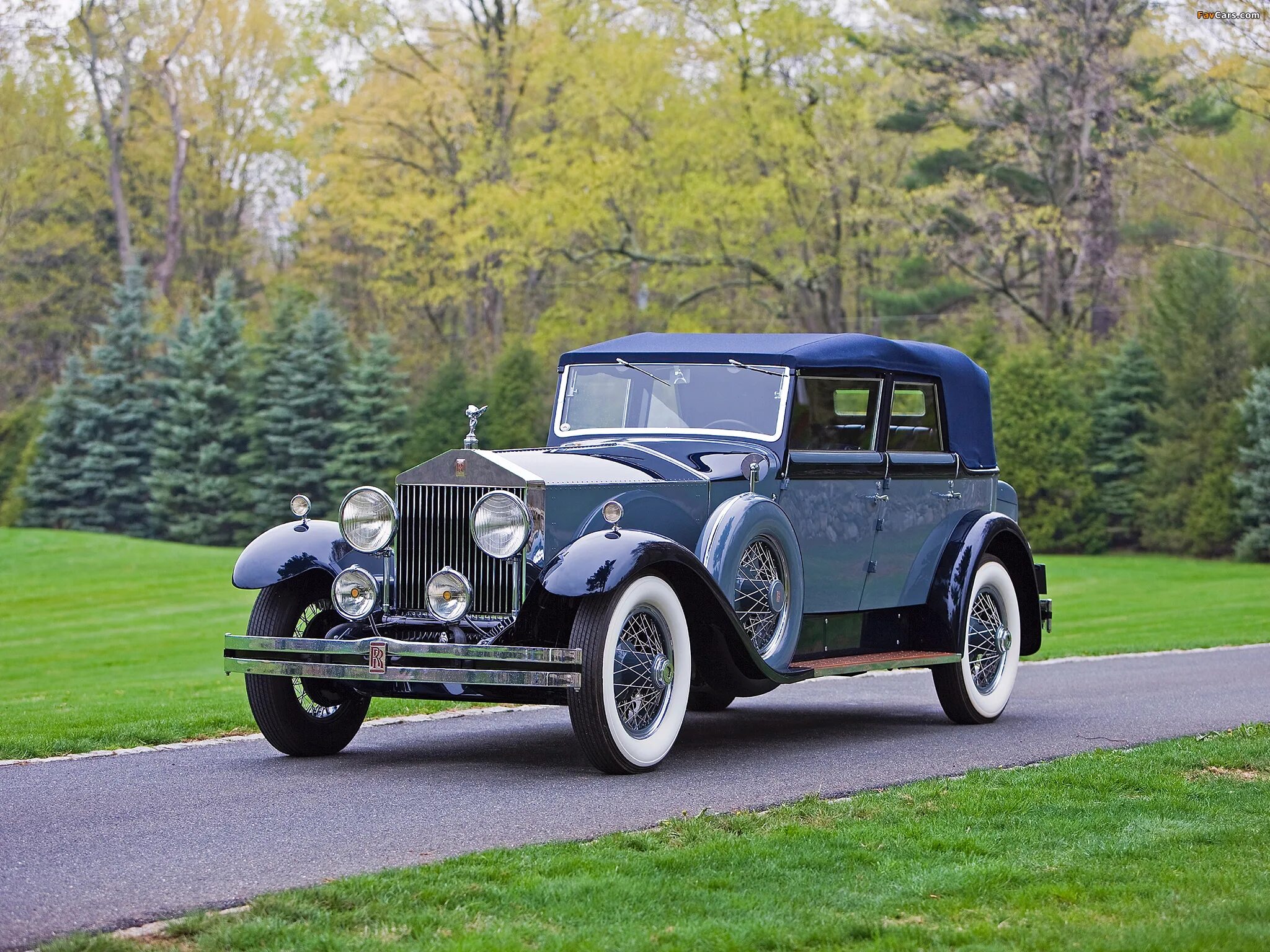 Английский машины купить. Роллс Ройс 1925 года. Роллс Ройс Фантом 1. RR Phantom 1925. Rolls Royce Phantom 1 поколение.