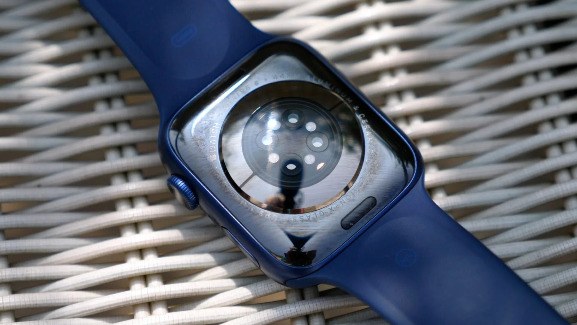 Watch series is. Apple watch 6. Apple watch Series 6 44mm. Apple watch Series 6 44mm Blue. Apple watch 6 44 mm.