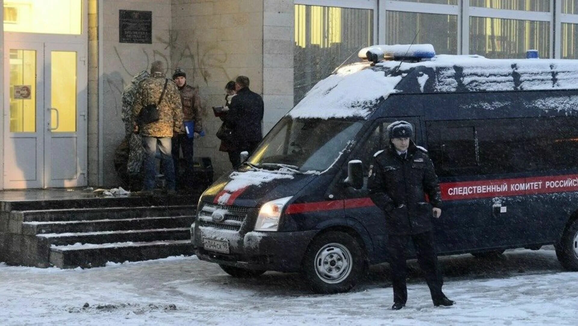 Взрыв в СПБ на Васильевском острове. Взрыв на Васильевском острове сегодня в СПБ. Взрыв на Васильевском острове сегодня. Бомба в питере сегодня