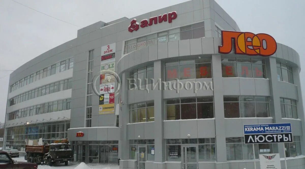 Уральская 102 пермь. Уральская 69 пермь. Уральская 102 пермь площади. Ул уральская 102 пермь. Самаркандская 2 пермь.