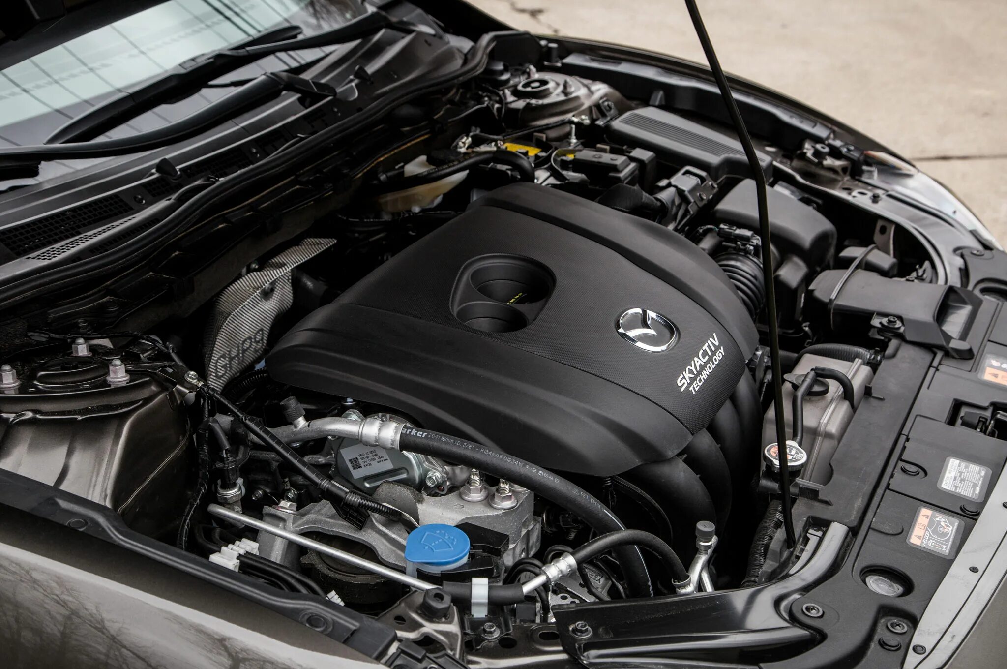 Лучший двигатель мазда. Mazda 6 engine. двигатель мазда 6 2018. mazda 6 2025. новый двс мазда 2025.
