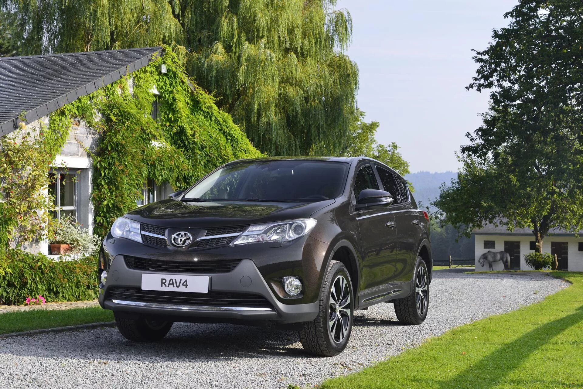 Машина Toyota rav4. Toyota rav4 2014. Тойота рав 4 2014 черный. Masina toiota RAV 4.