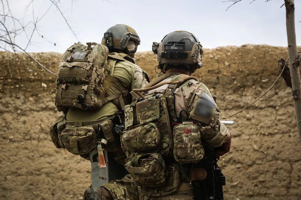 Ссо 3 высокий. Us army delta force снаряжение. special forces сша green beret снаряжение. дельта спецназ сша экипировка. ссо сша зелёные береты.